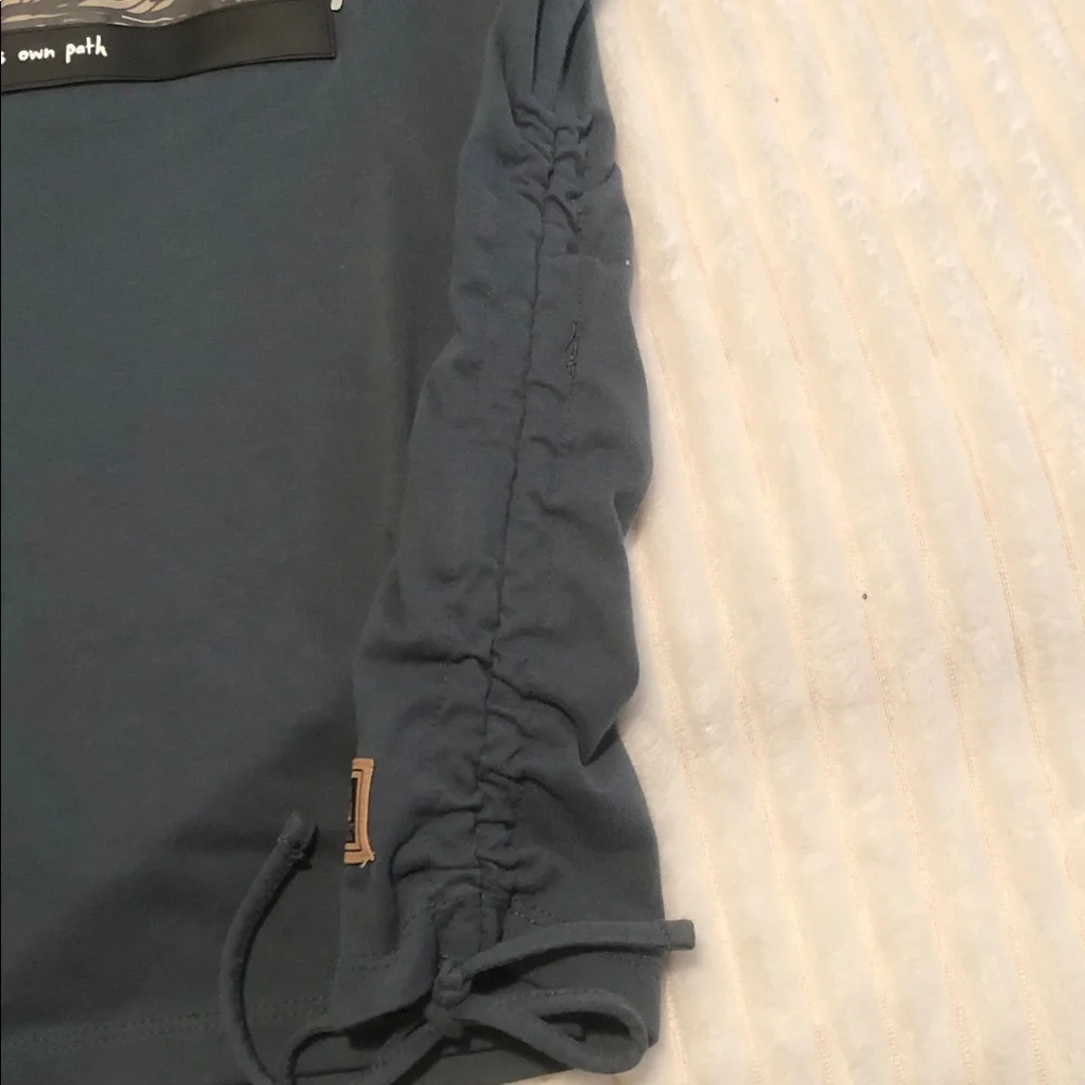 Star Wars Ahsoka Tano Concept Series Top Womens Size 1X - Picture 6 of 10